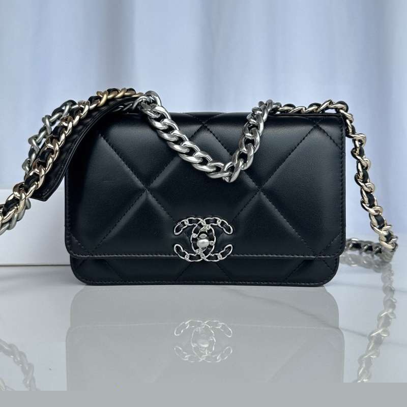Ch*el 19 bags